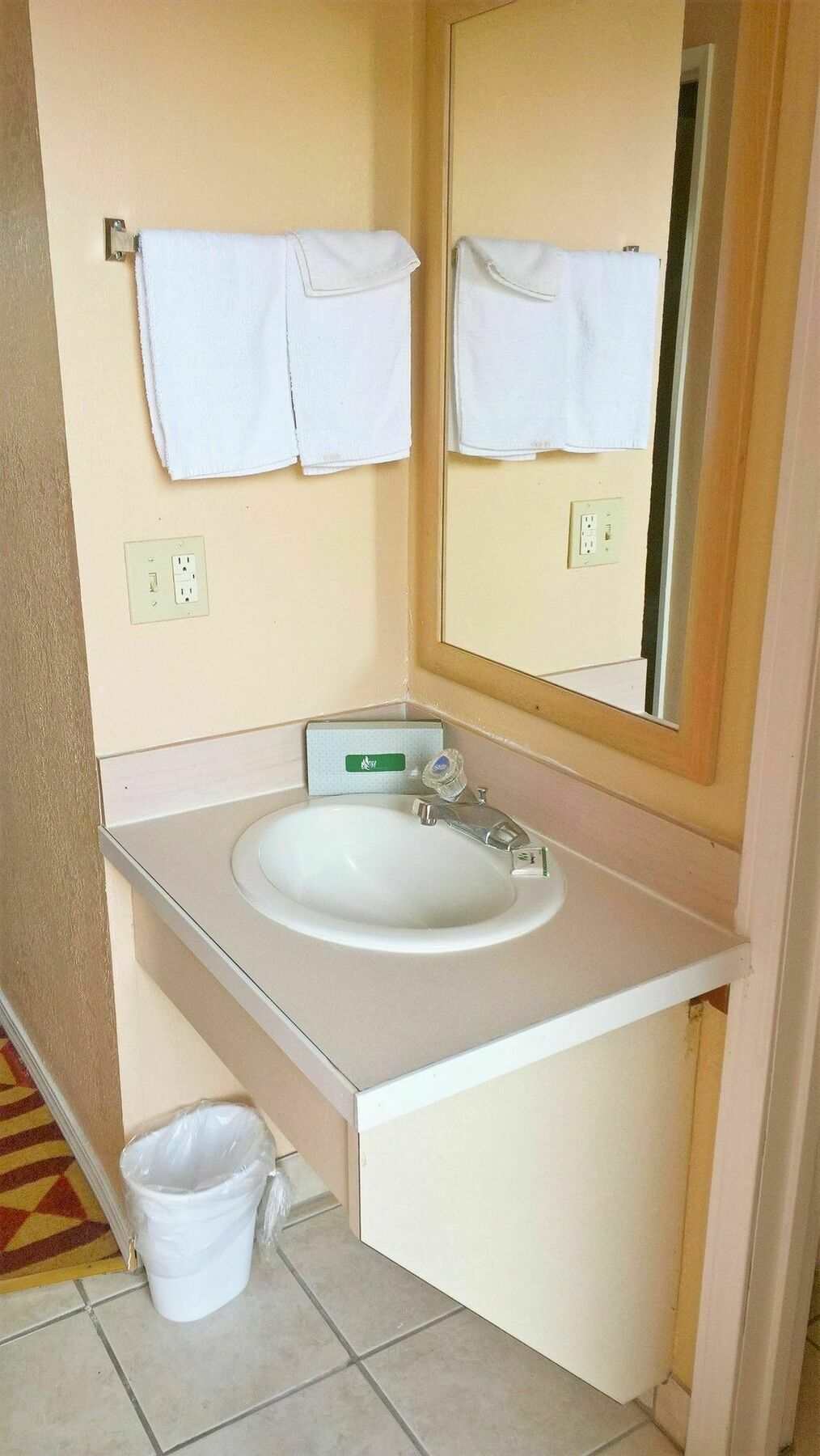 Portland Value Inn And Suites Экстерьер фото
